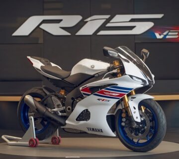 Yamaha R15 bike