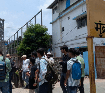 Mumbra Train Accident